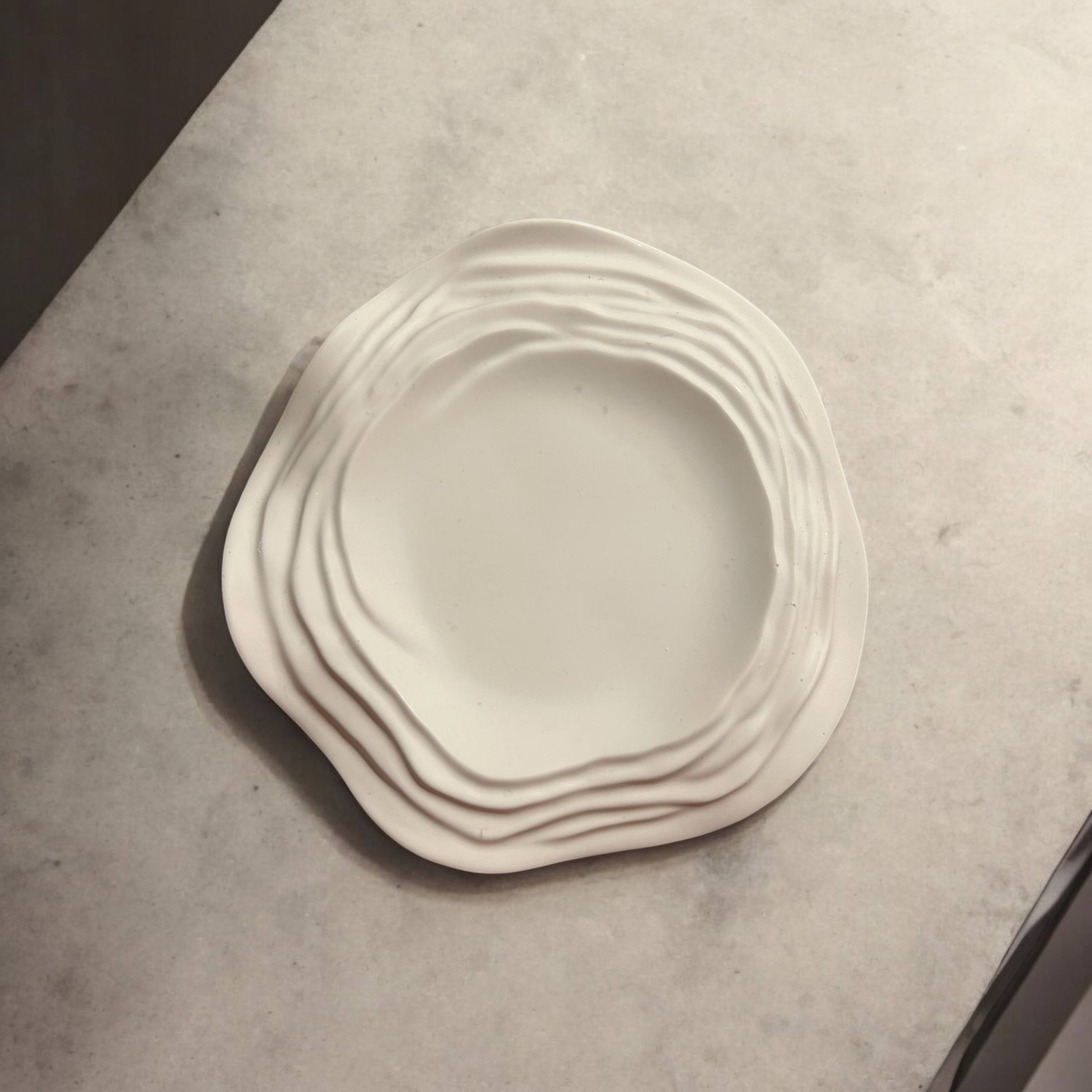 waves Wavy Tray - Image 1